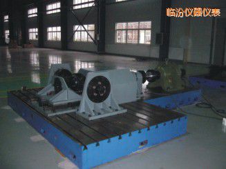 臨汾微機(jī)控制驅(qū)動橋總成扭轉(zhuǎn)試驗機(jī)